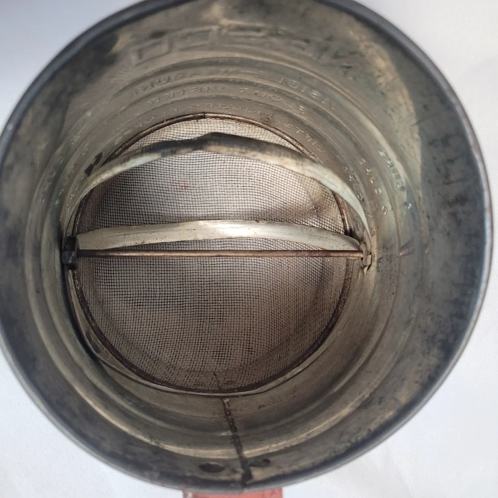 Vintage Nesco Visible Measure Flour Sifter
